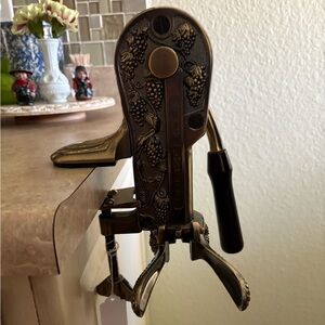 Vintners Reserve Bronze Wine Opener